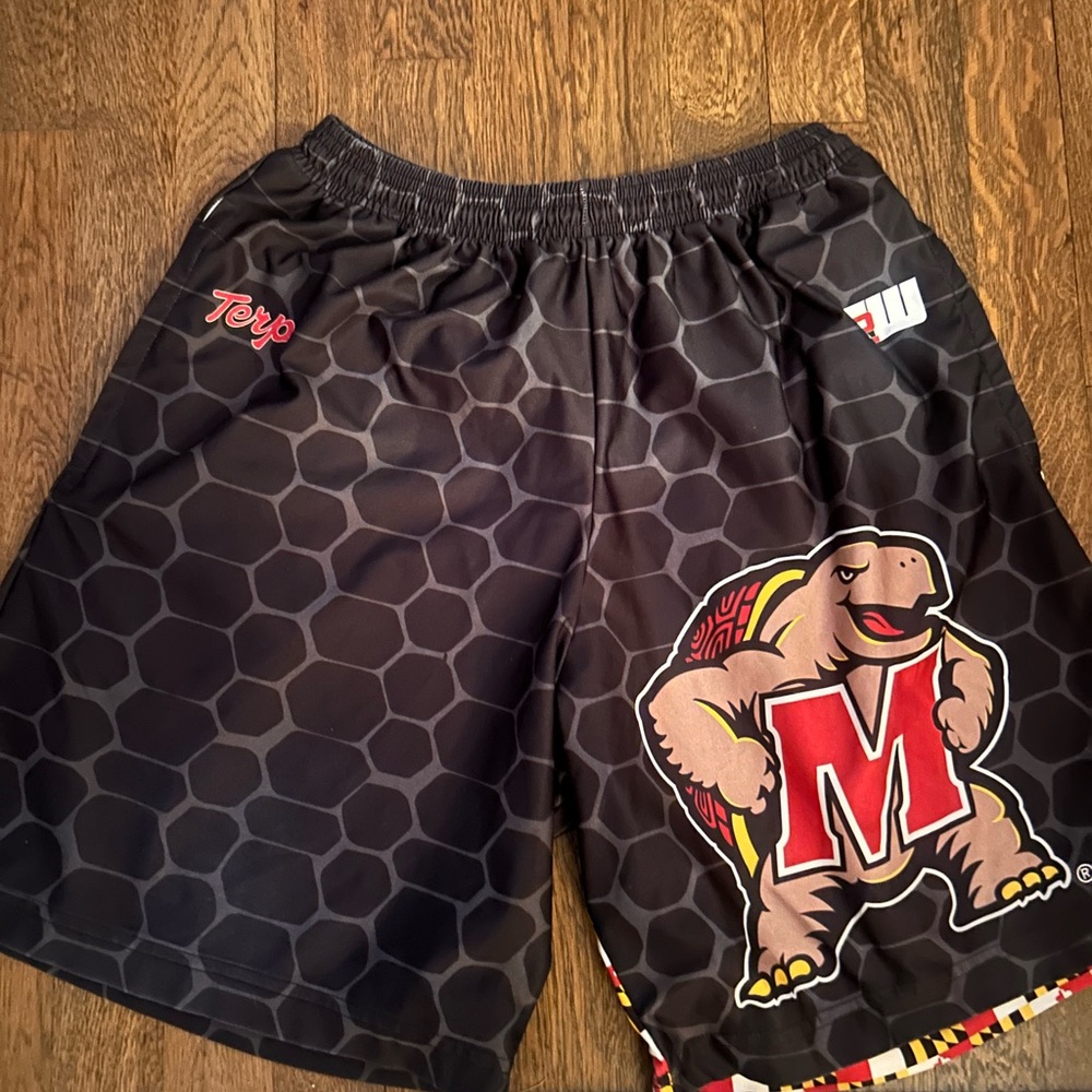 Maryland Terps Lacrosse Shorts - F2W Fit 2 Win brand - adult medium